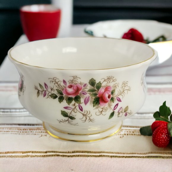 Royal Albert Open Sugar Bowl Fine Bone China Lavender Rose Montrose Sugar Bowl - Picture 8 of 11